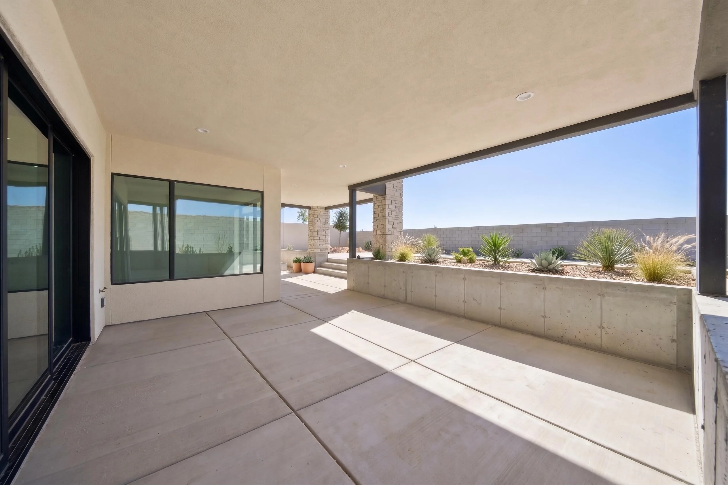 Listing photo 021 of the home at 218 E Colima Road 143 in Solenté (MLS 25-267786).