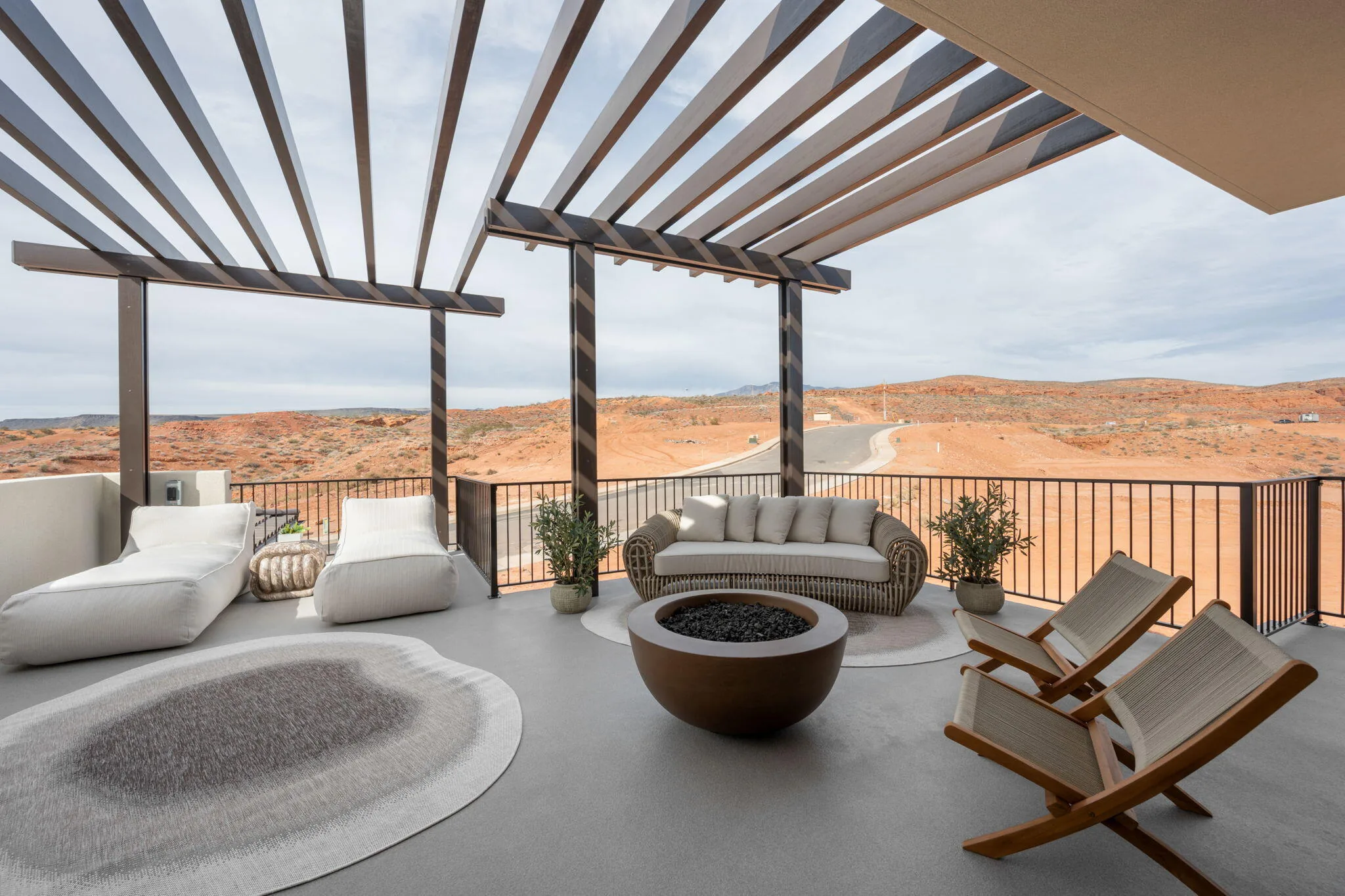 Listing photo 075 of the home at 298 E Colima Road in Solenté (MLS 26-269222).